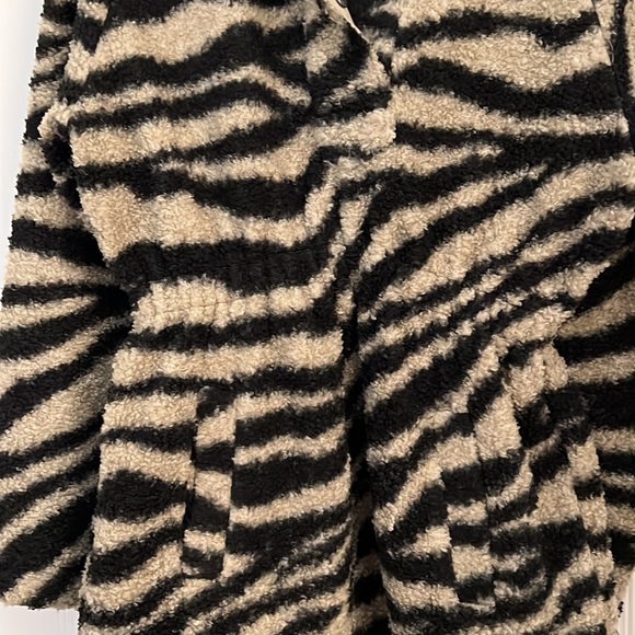 Varley pullover - Picture 3 of 5